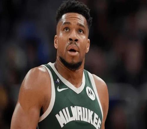 邱彪称赞,球队非凡表,精准定位,乐竞体育,乐竞体育官网,乐竞体育平台,乐竞体育集团,乐竞体育集团